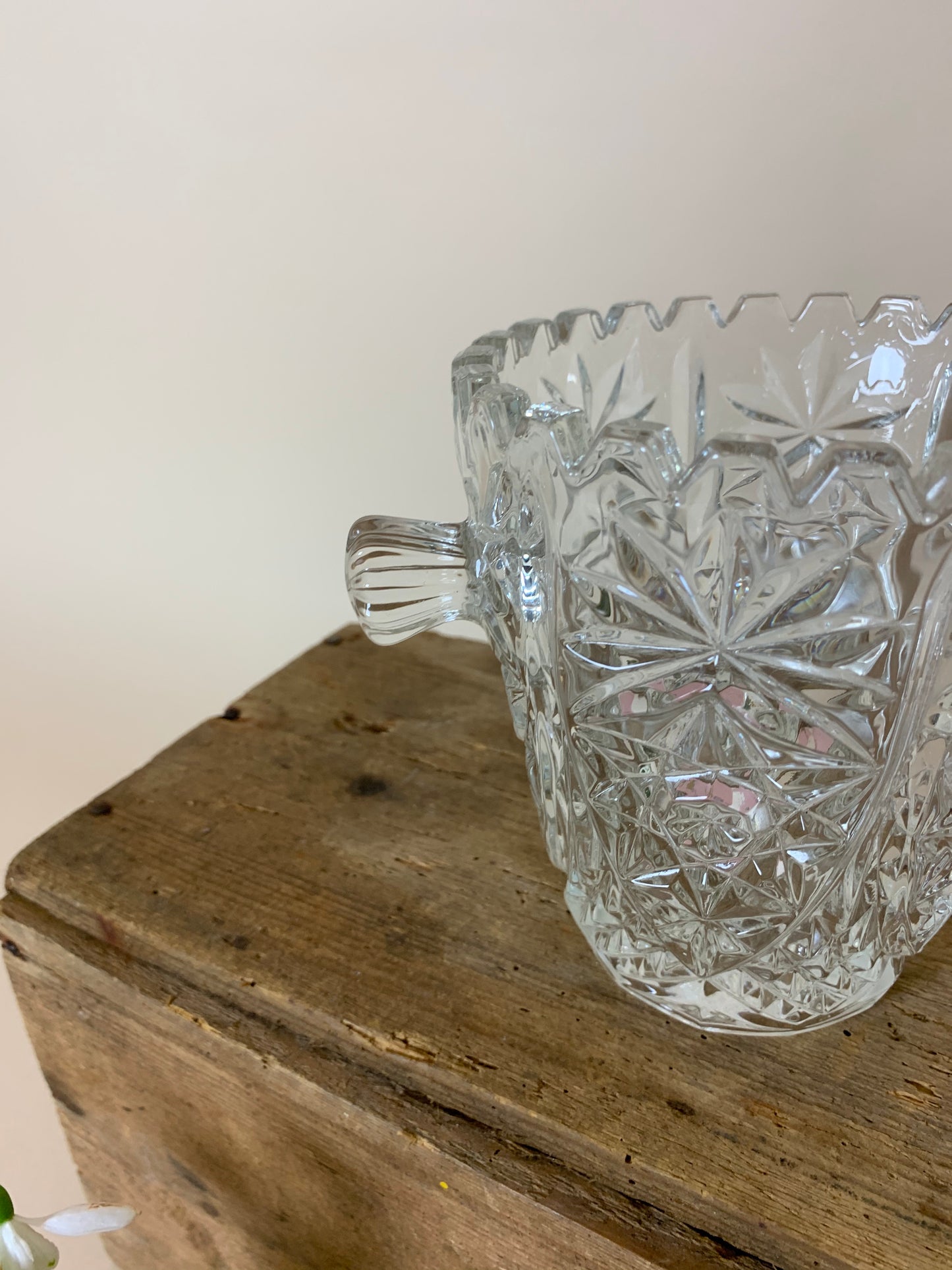 Eiskübel aus Glas mit "Ohren"