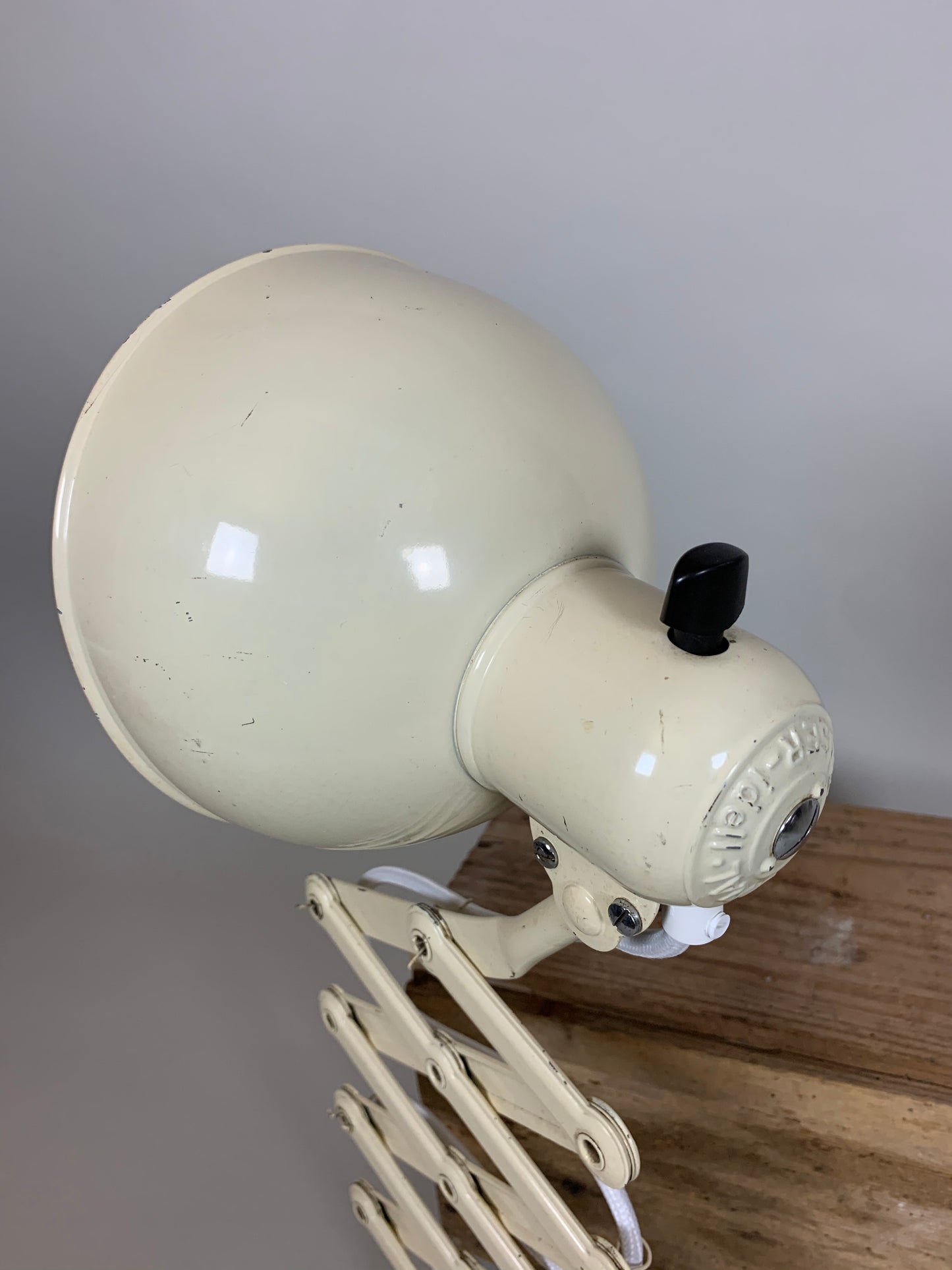 Kaiser Idell 6718 Scherenlampe