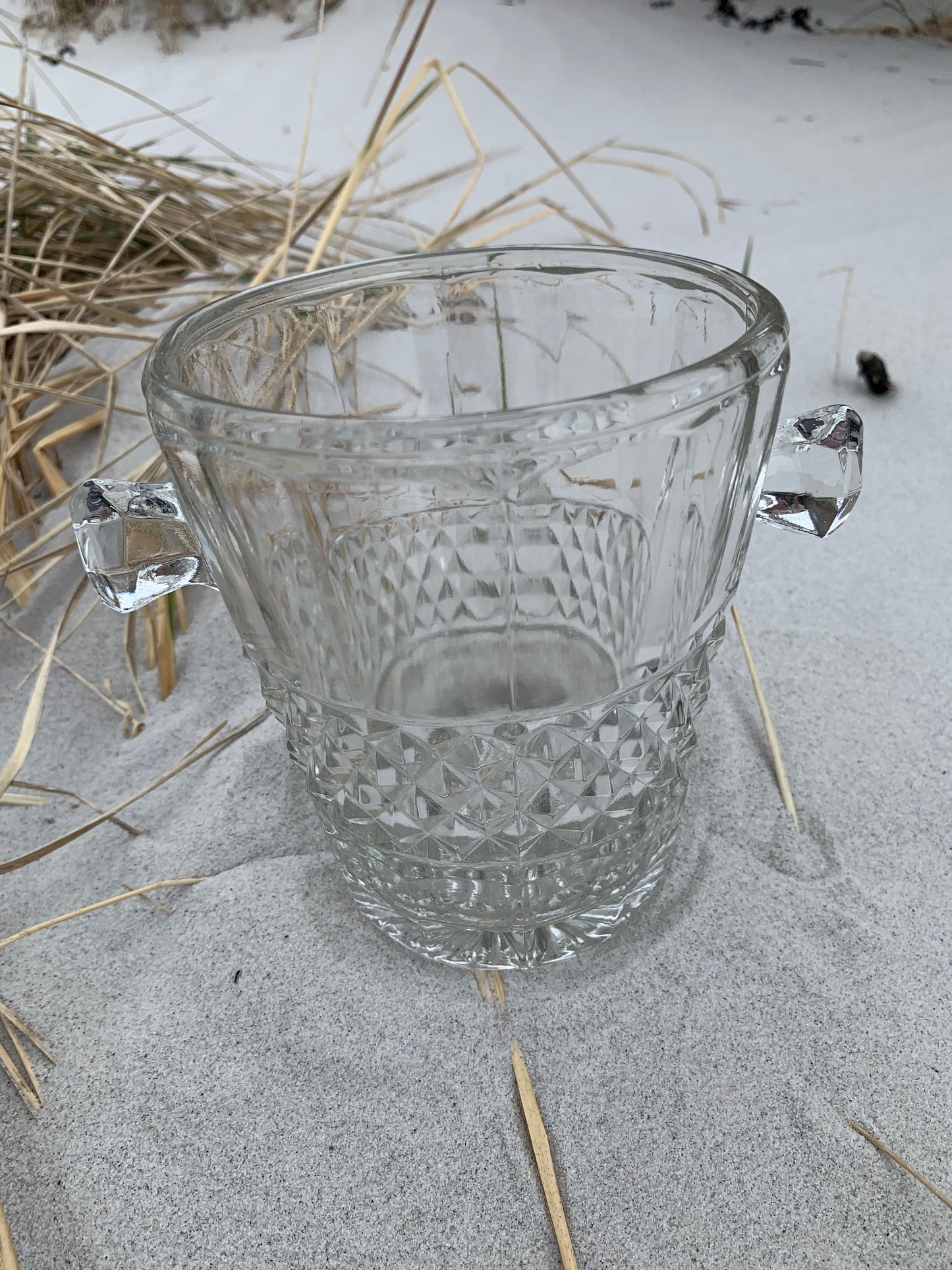 Eiskübel aus Glas mit Muster
