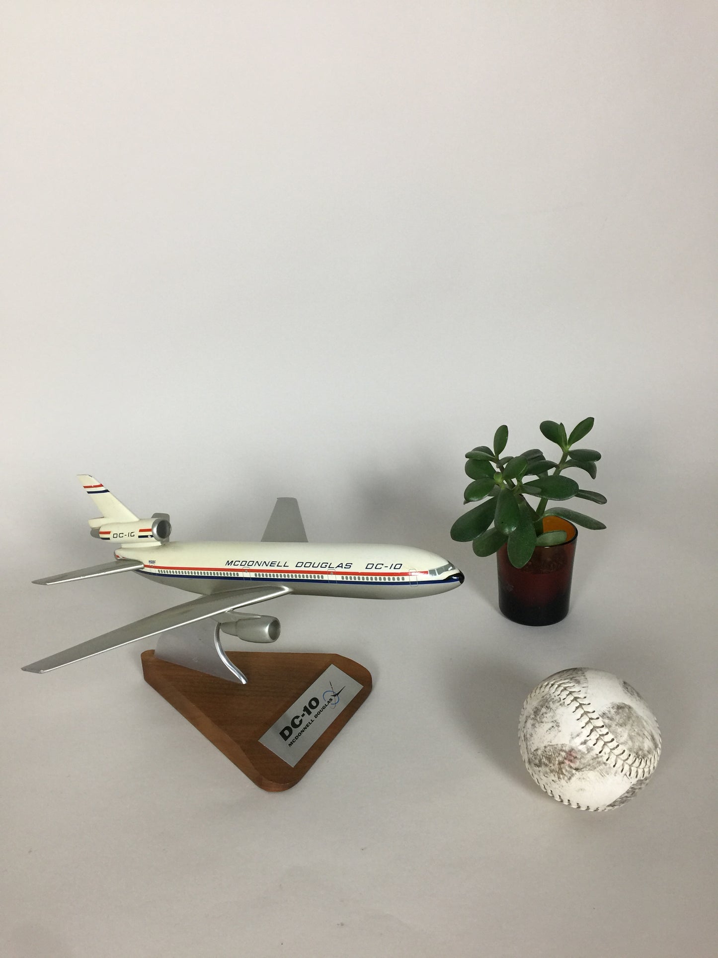 Mutiges und dekoratives Vintage-Modellflugzeug