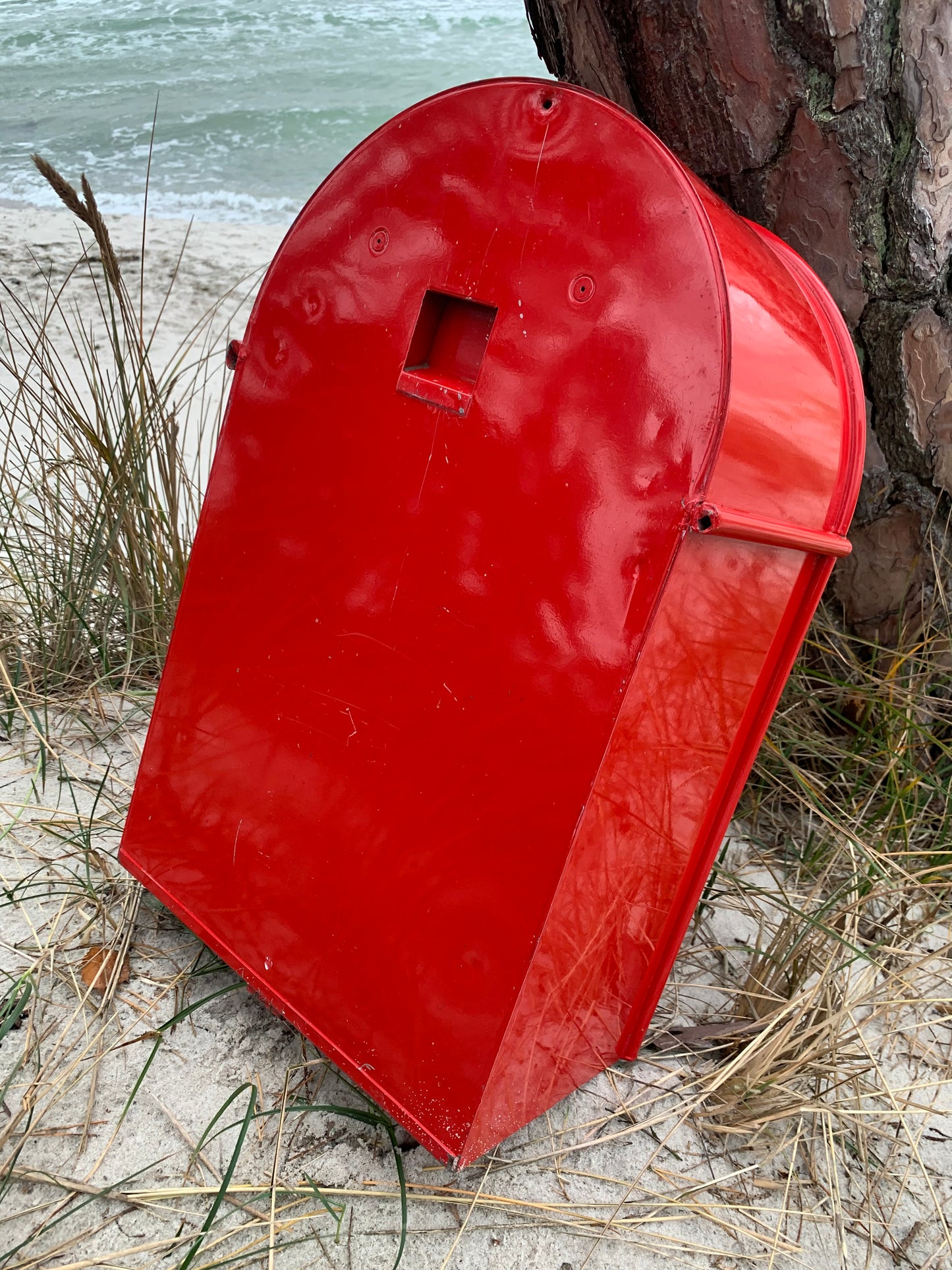 Briefkasten - Roter dänischer Klassiker