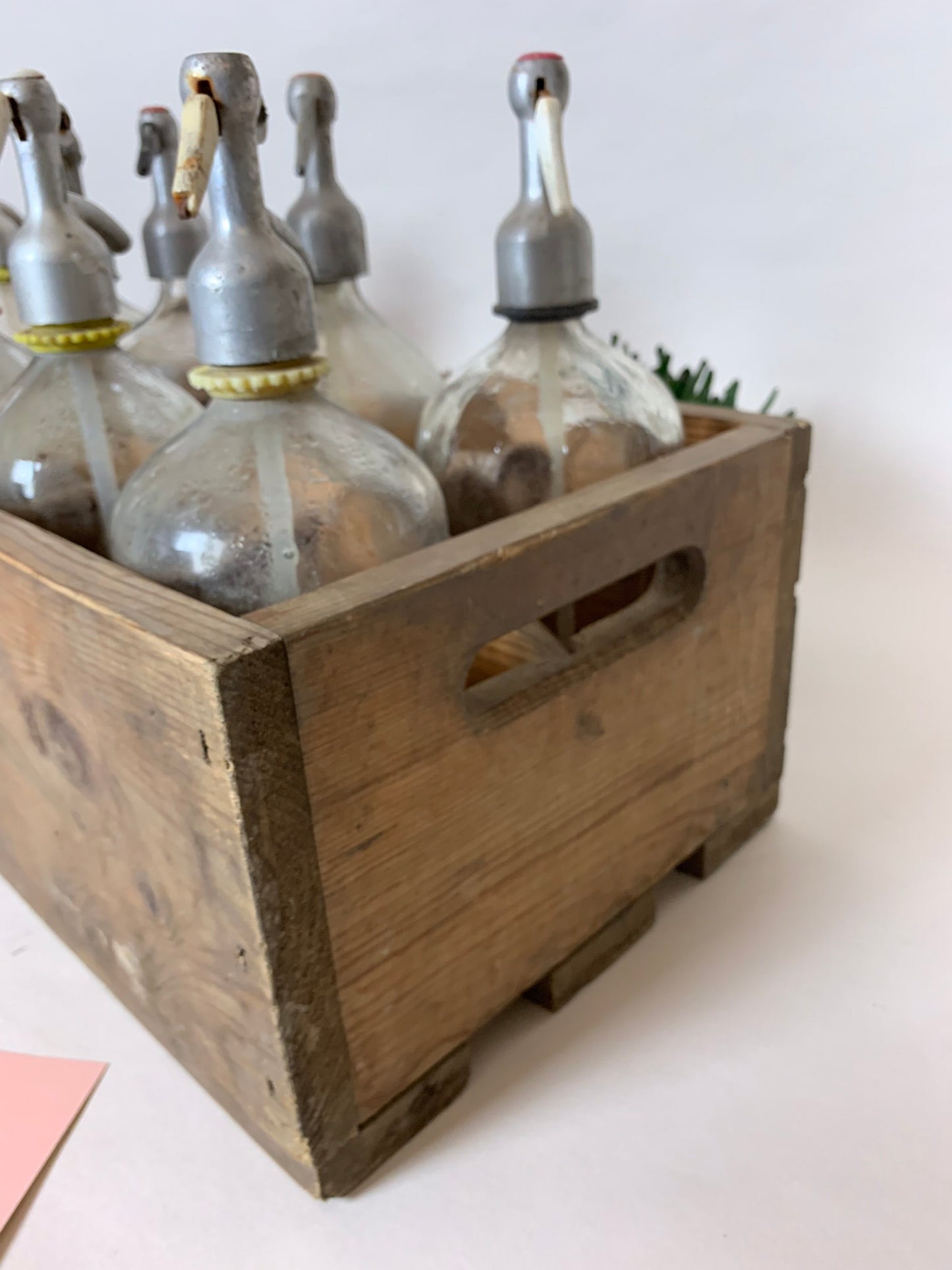 Holzkiste mit Platz für 10 Siphonflaschen - der Preis gilt nur für die Kiste, ohne Flaschen