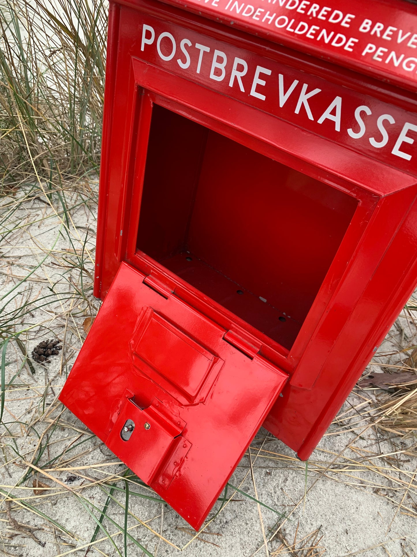 Briefkasten - Roter dänischer Klassiker