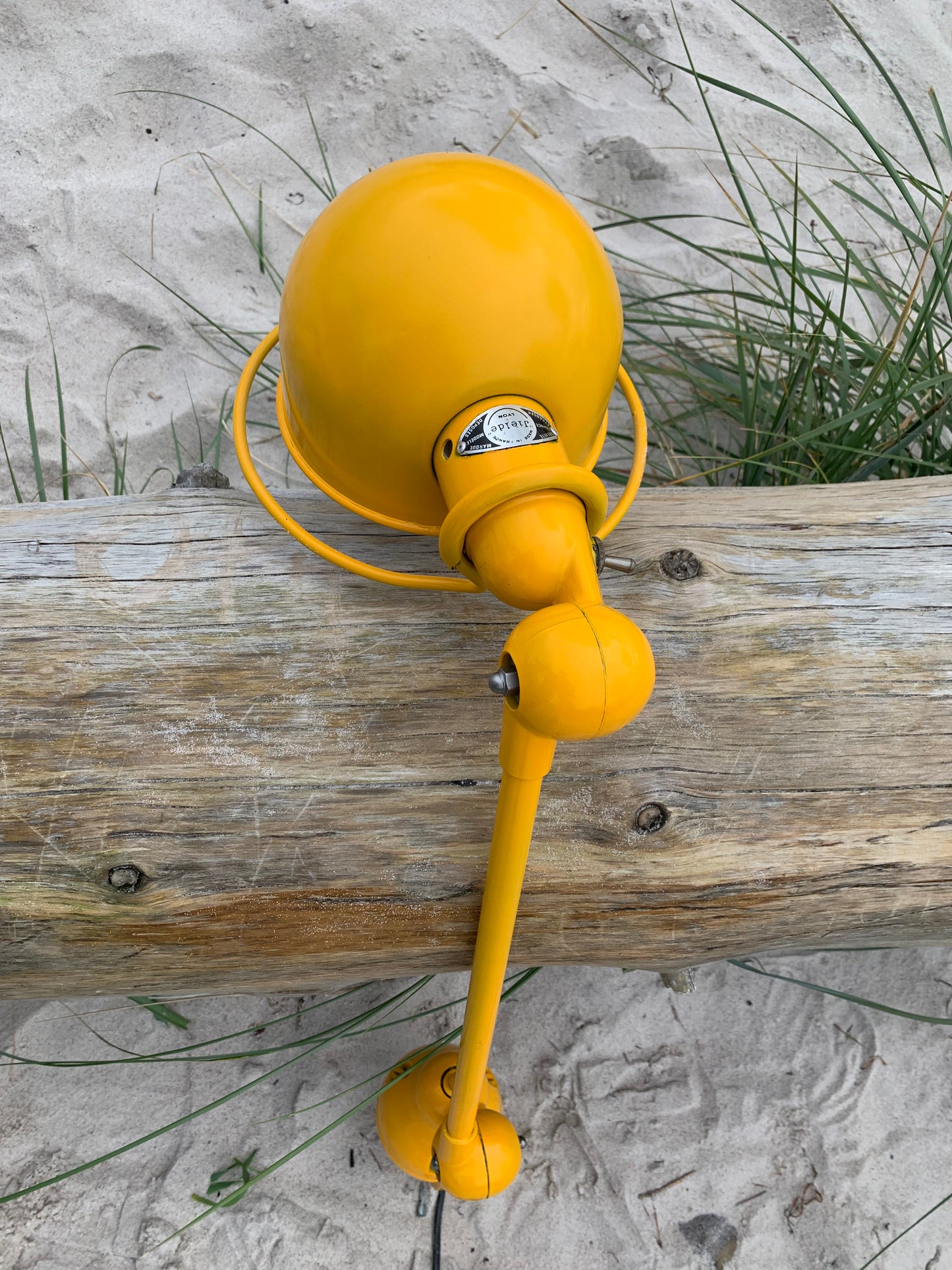 Gelbe Jieldé-Lampe mit 1 Arm und Tischbefestigung