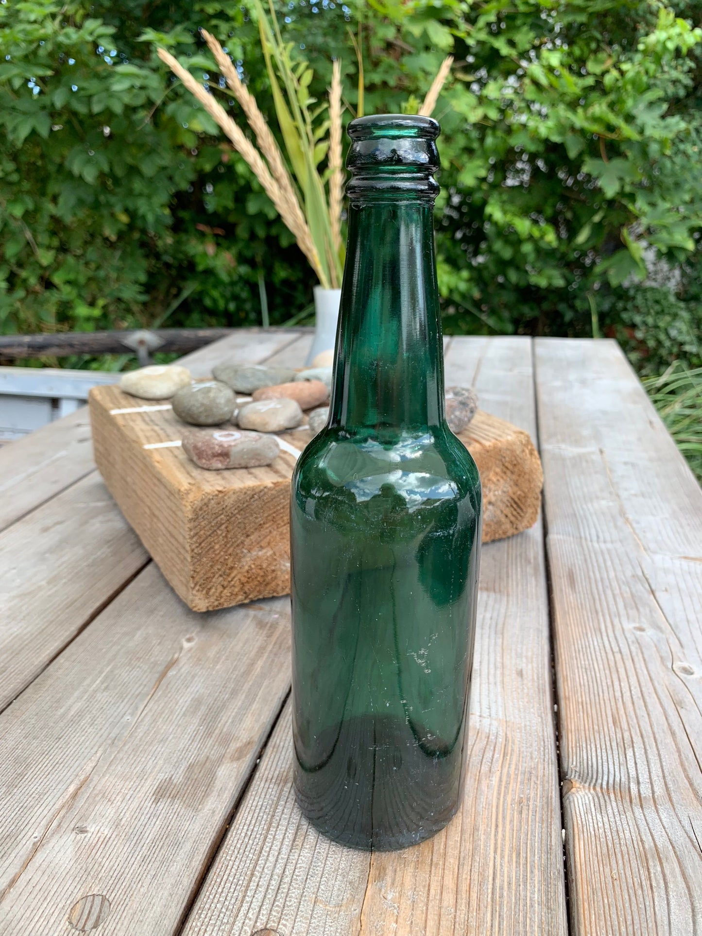 Alte grüne Bierflasche