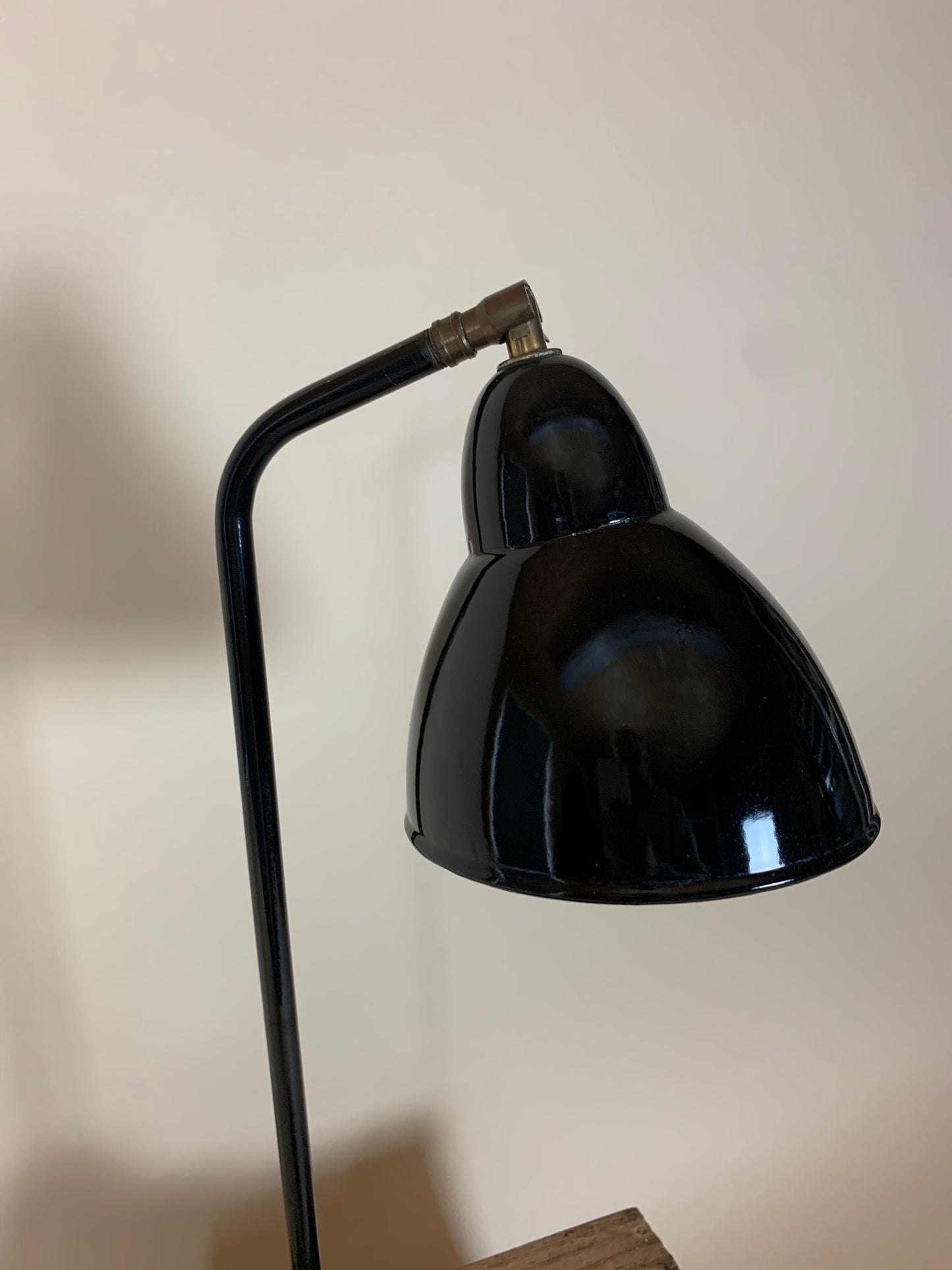Jacobus Vintage Tischlampe in schwarz