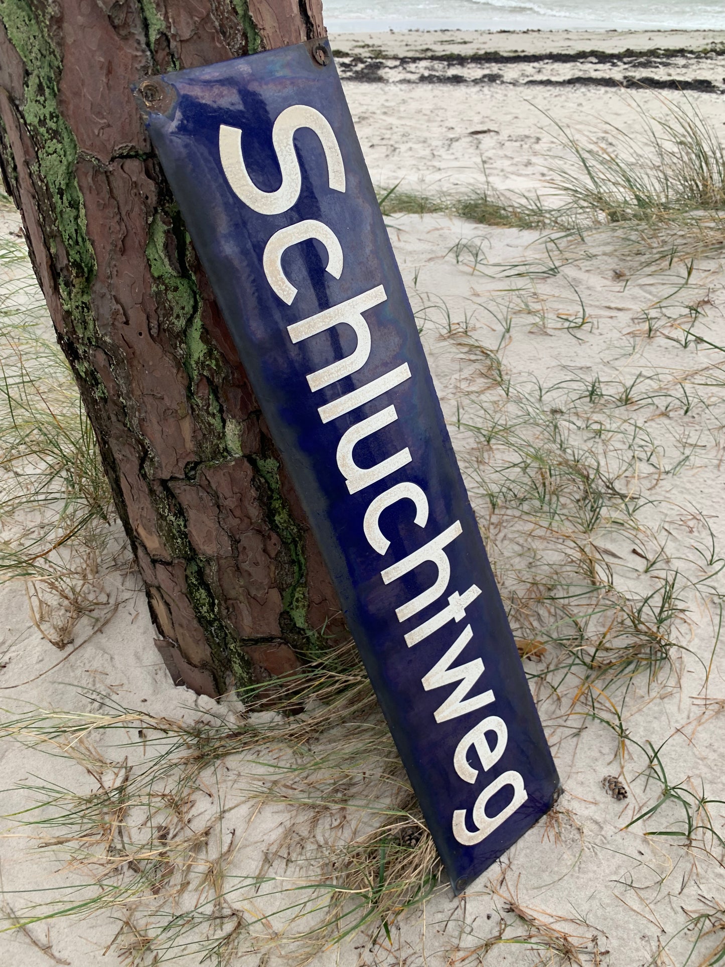 Straßenschild - Schluchtweg