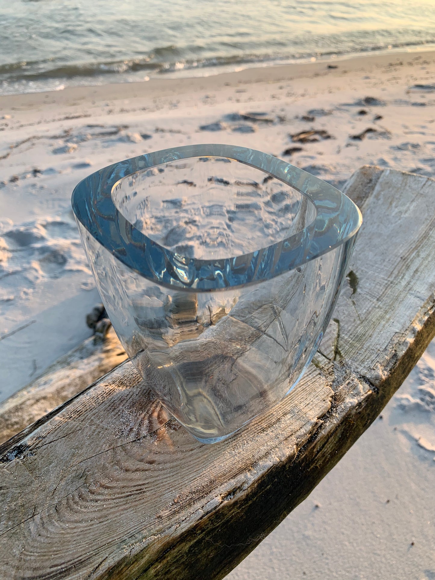 Vase aus schönem Glas