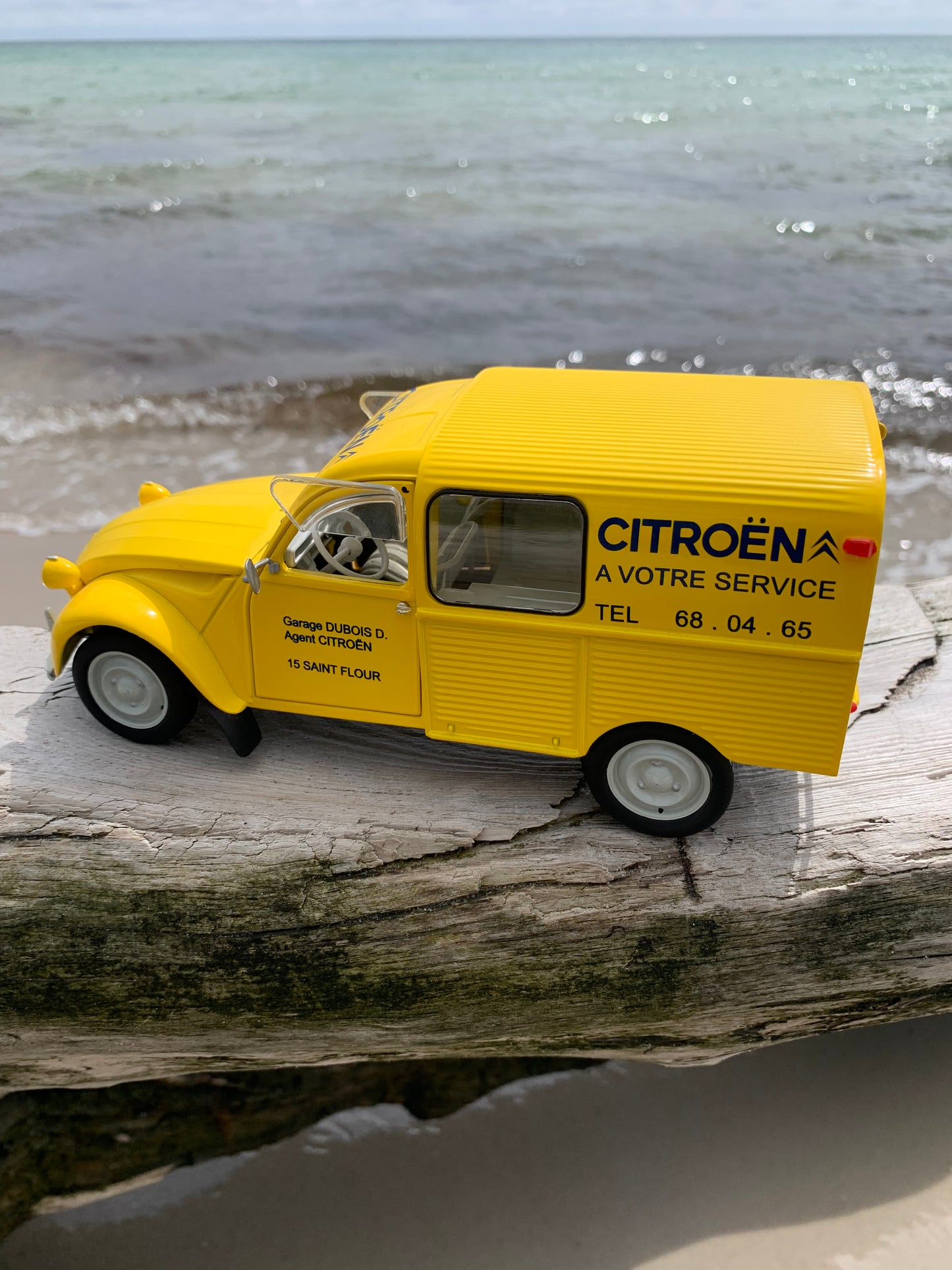 Citroën 2CV AK 350